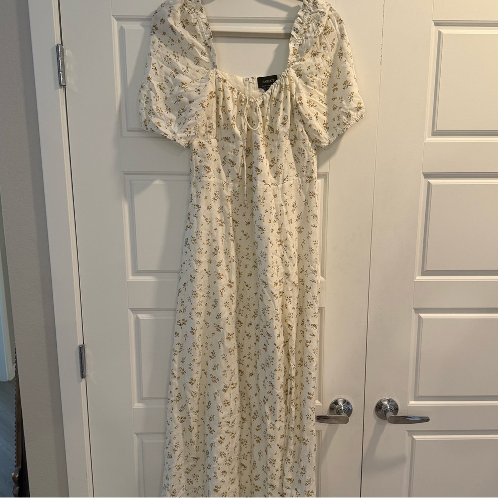 NWT BARDOT Ditsy Floral Dress